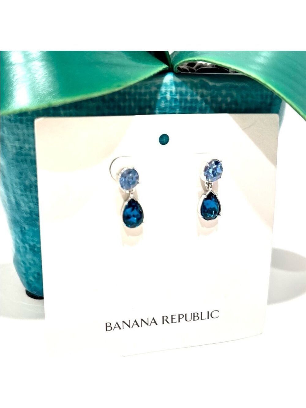 Banana Republic Blue Crystal Drop Earrings NWT - Picture 8 of 11
